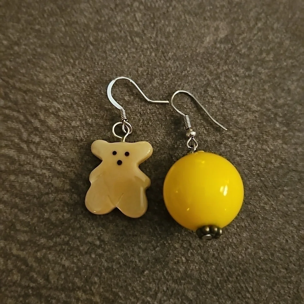 VTG Mismatched Yellow Gumball Teddy Bear Kidcore Dangle Hook Earrings