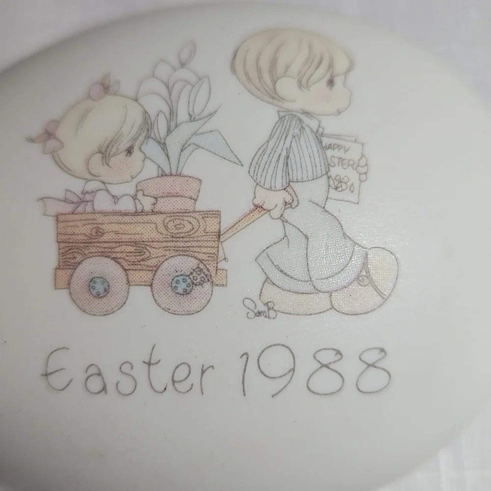 Precious Moments charming decorative