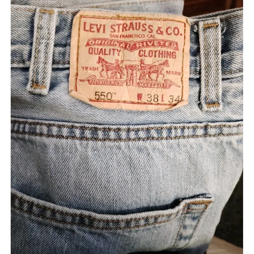 Levis levi 550