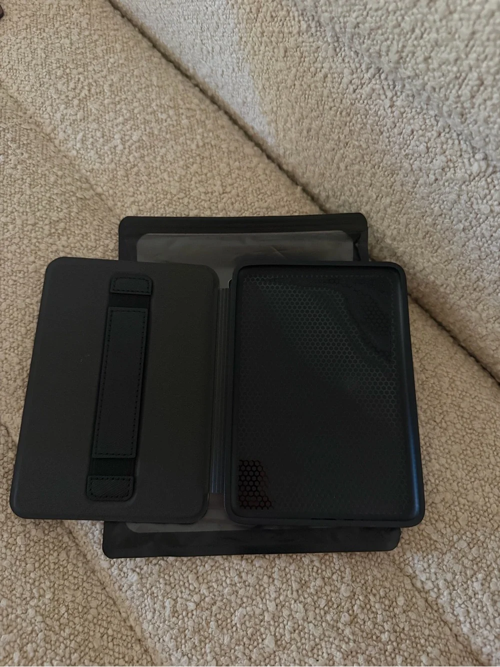 Amazon Kindle protect your
