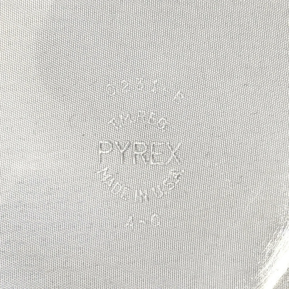 Pyrex vintage clear
