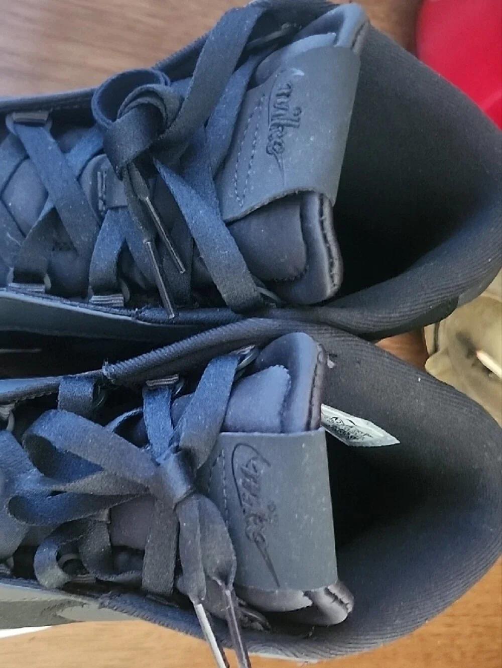 Nike modern mid
