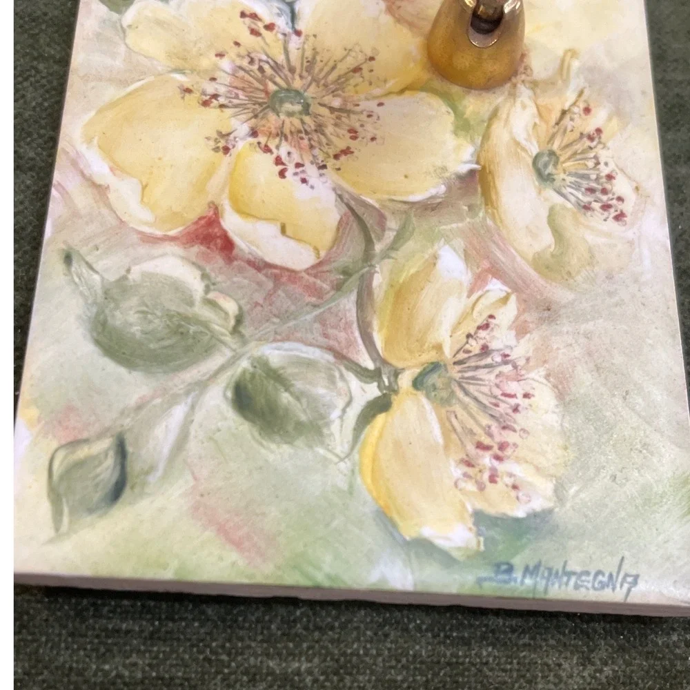 N/A vintage hand