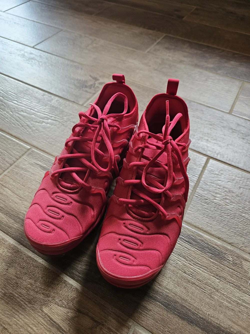 Nike Red Men's Athletic Lace-Up Sneakers