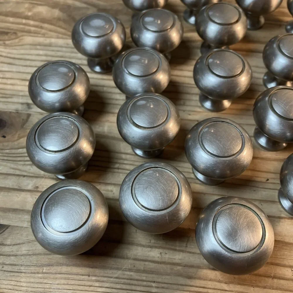 Unbranded these knobs