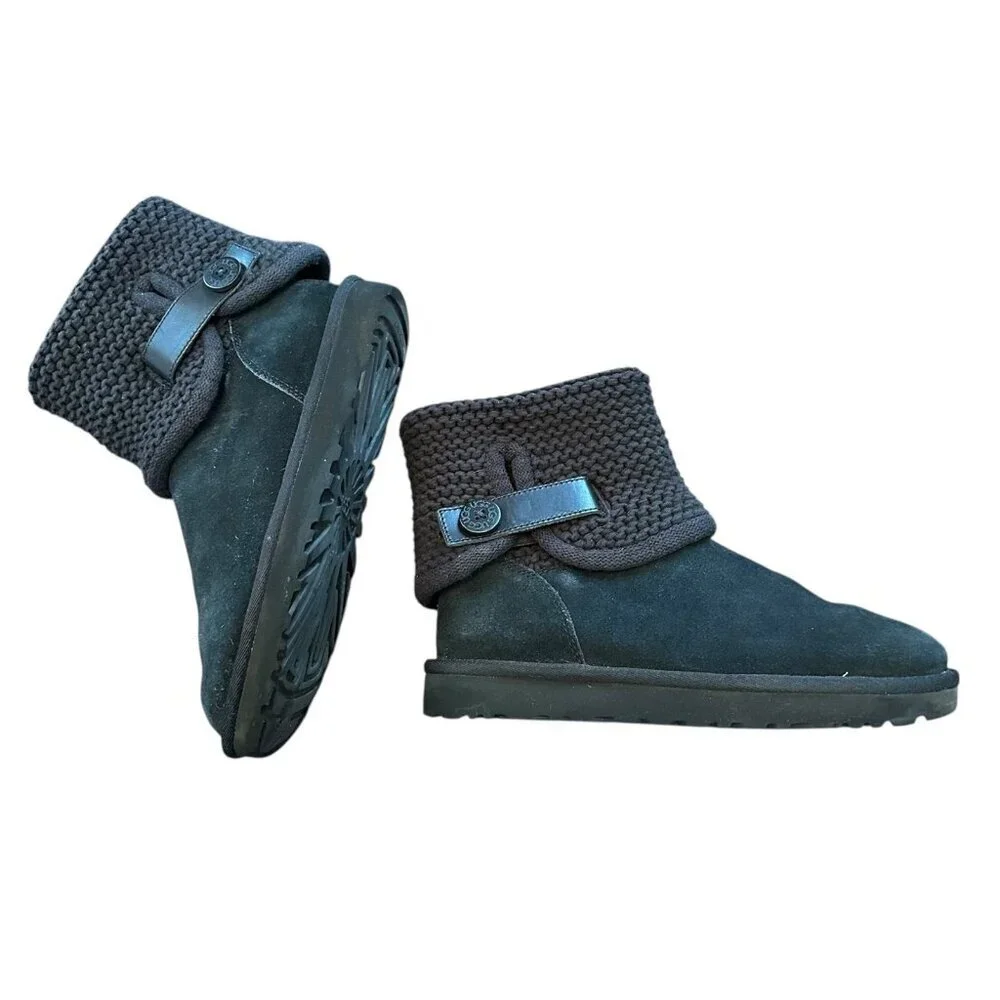 UGG shaina black