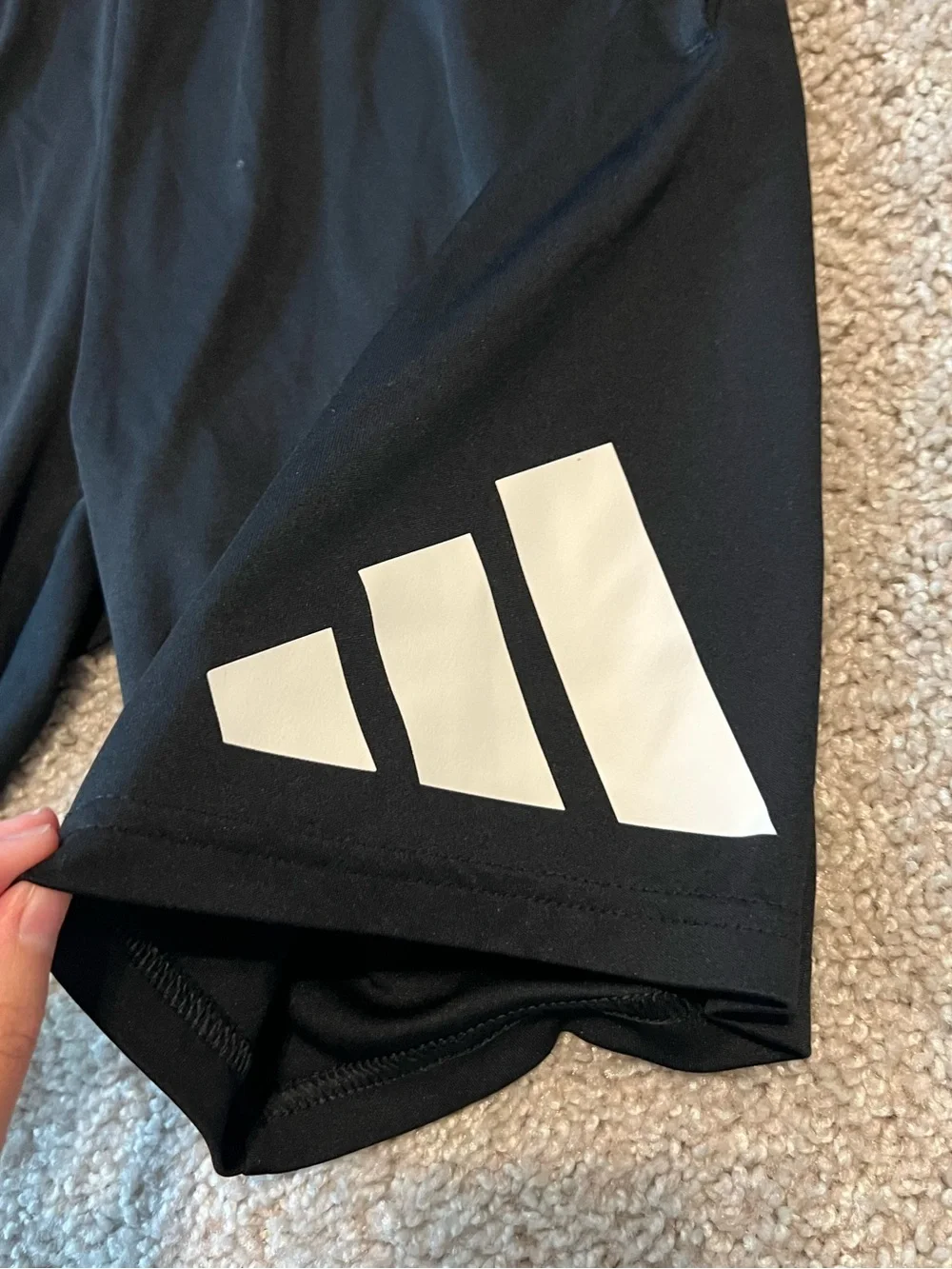 ⚫️ADIDAS: Boy size M, regular fit logo athletic shorts w/pockets, preowned⚫️