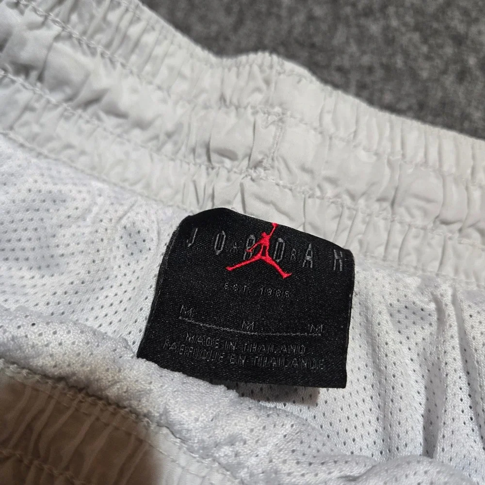 Jordan Jumpman Windbreaker Shorts Mens Medium Diamond White Red Black CD4899-101