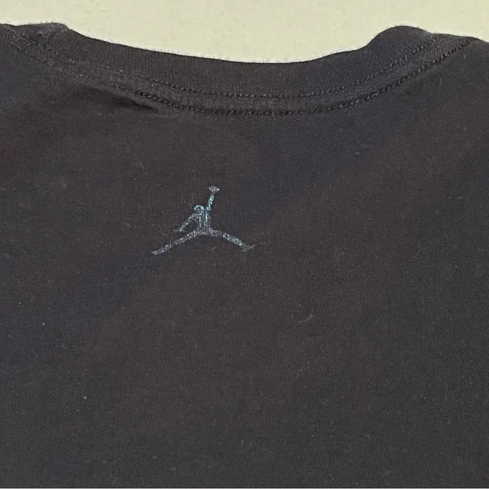 Jordan Mens Size Large Black Short Sleeve Shirt Dunk Jump Man Graphic Basketball