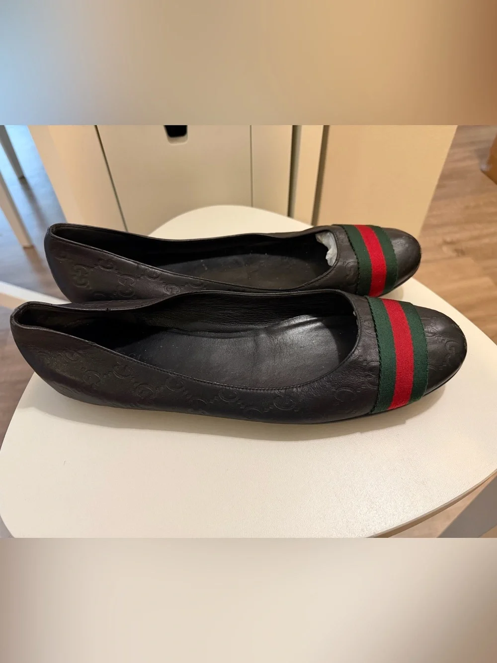 Gucci elegant black