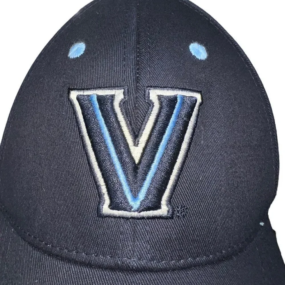 Top of the World Villanova Fitted Hat Navy / Blue / White‎ Youth (6 1/2 - 6 7/8)
