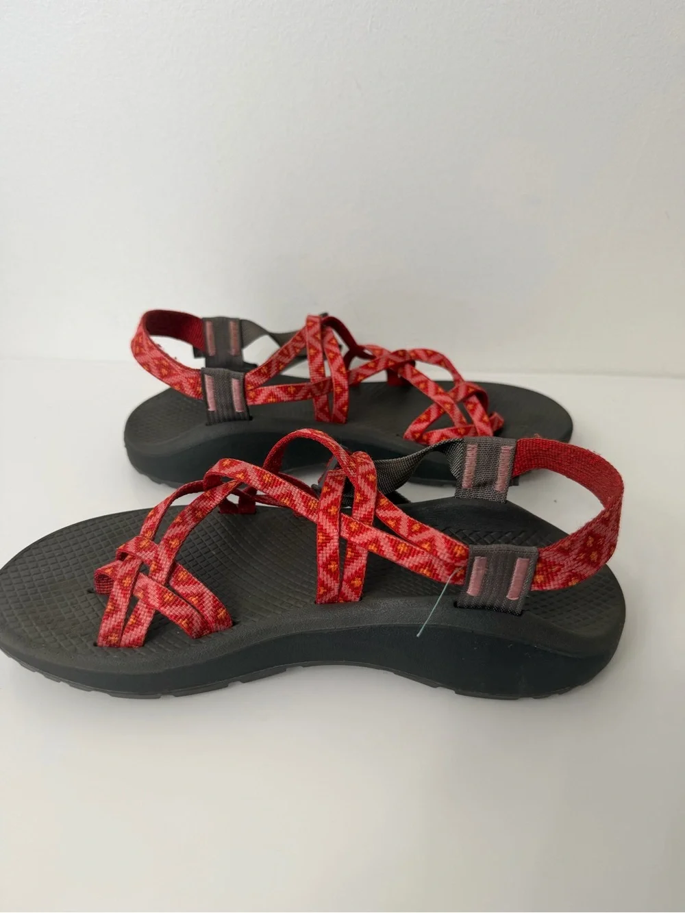 Chaco Women's Red Patterned Strap Sport Outdoor Sandals Size 9
