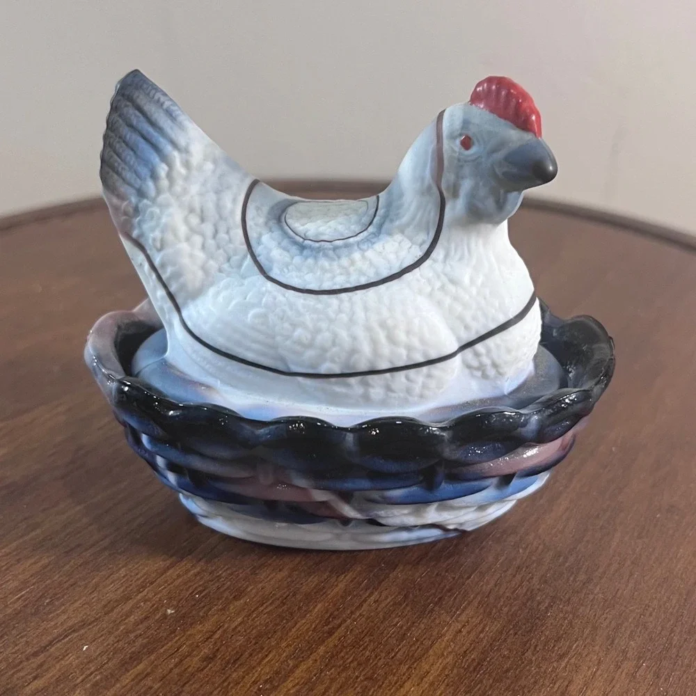 Vtg Rosso Glass Amethyst Slag Mini Hen on Nest Figurine Purple Blue White
