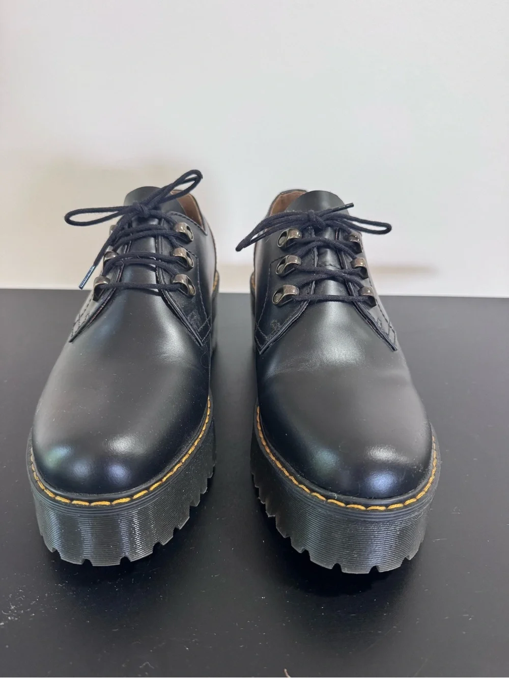 Dr. Martens classic black