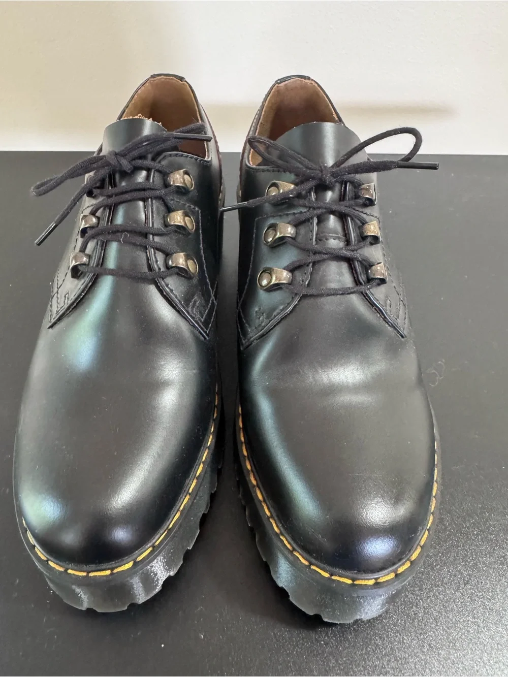 Dr. Martens classic black