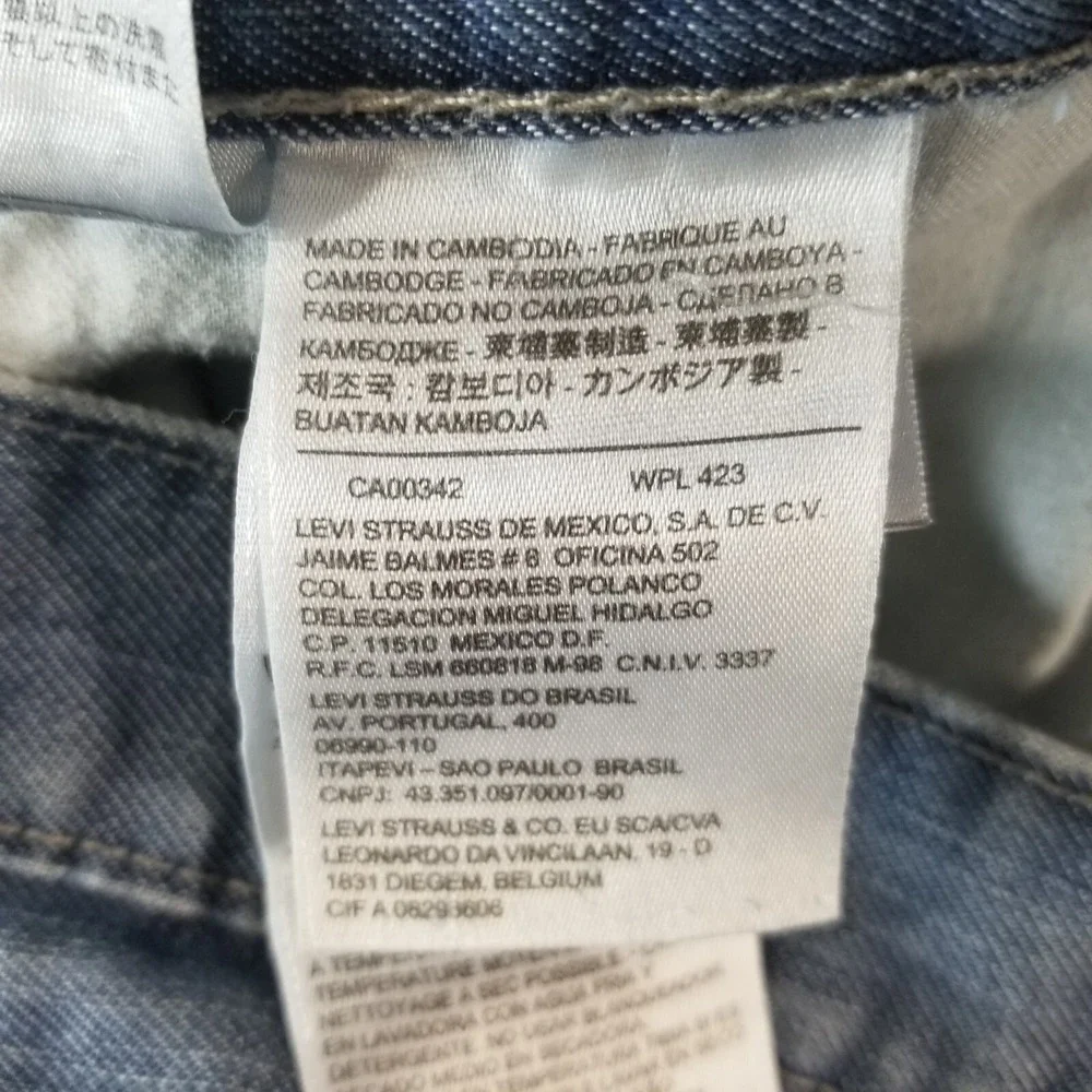 Levis good used
