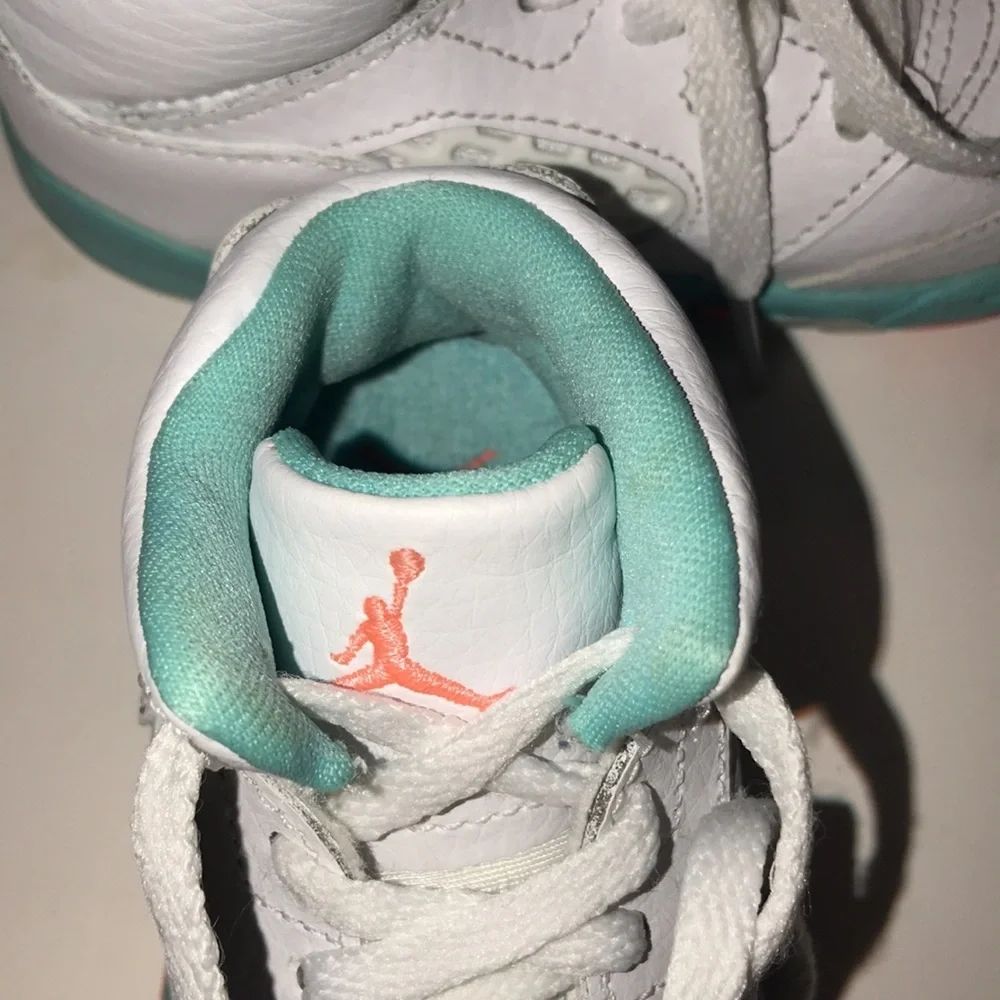 Jordan back design outer