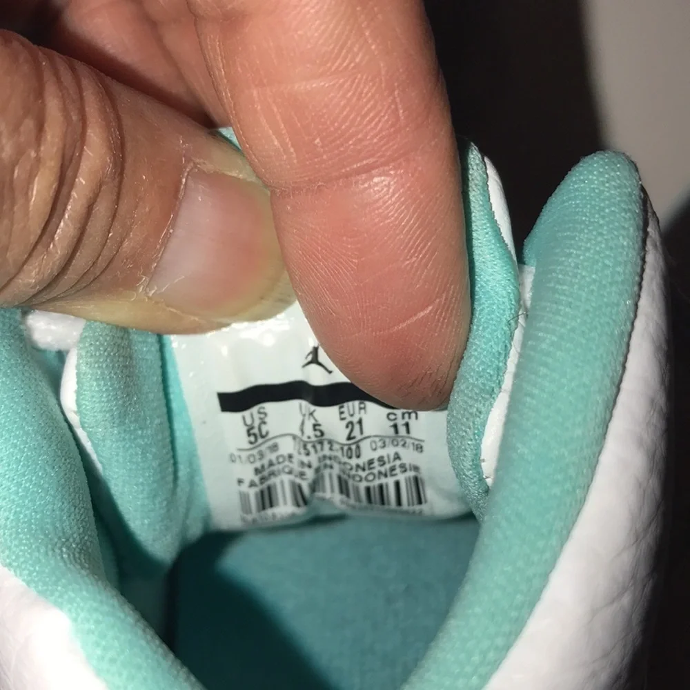 Jordan side hi aqua