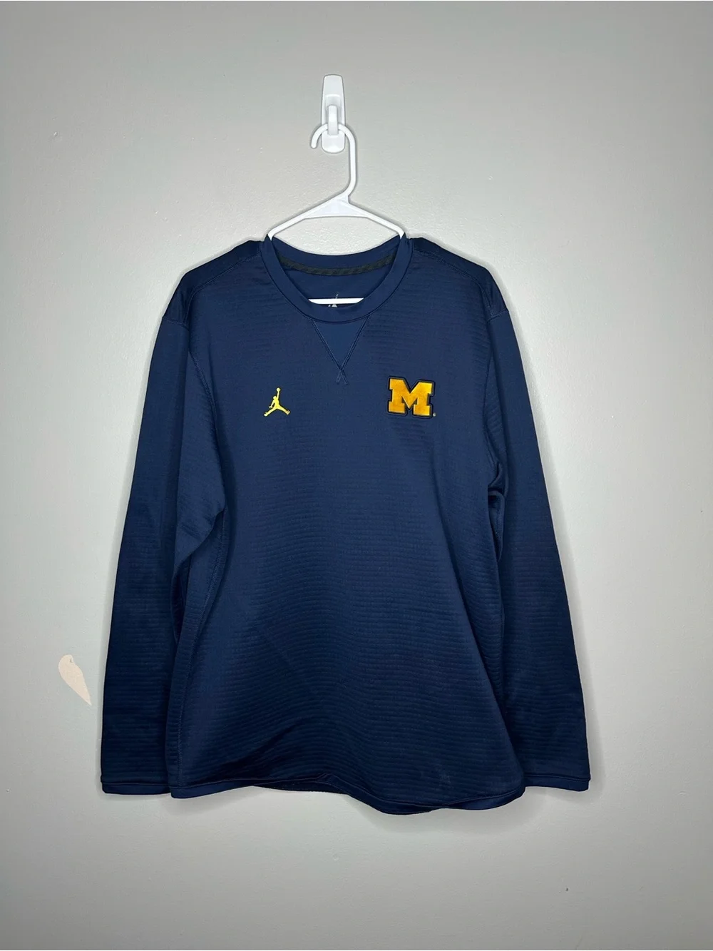 Nike Jordan x Michigan Wolverines Team Issued Long Sleeve Performance Shirt Nav