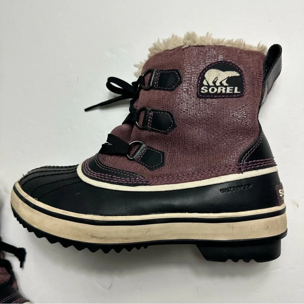Sorel Tivoli faux fur lined winter snow boots