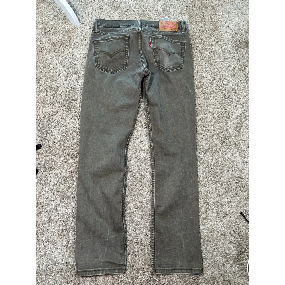 Levis some staining