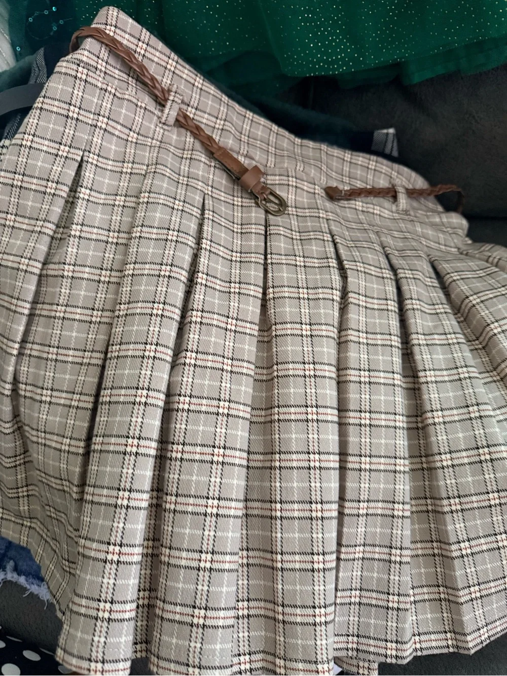 Dillard’s Brand Pleated Skirts - School Length Approved.Tractr & Xtraordinary