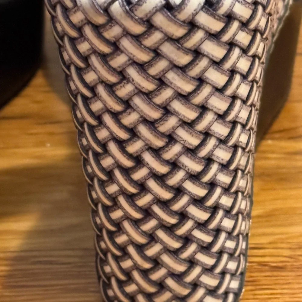 Stuart Weitzman detail reduced