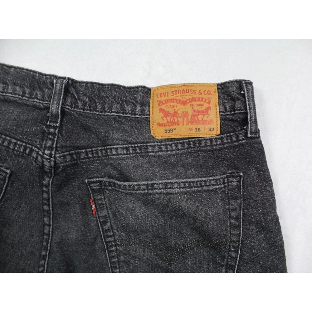 Levis levis 559