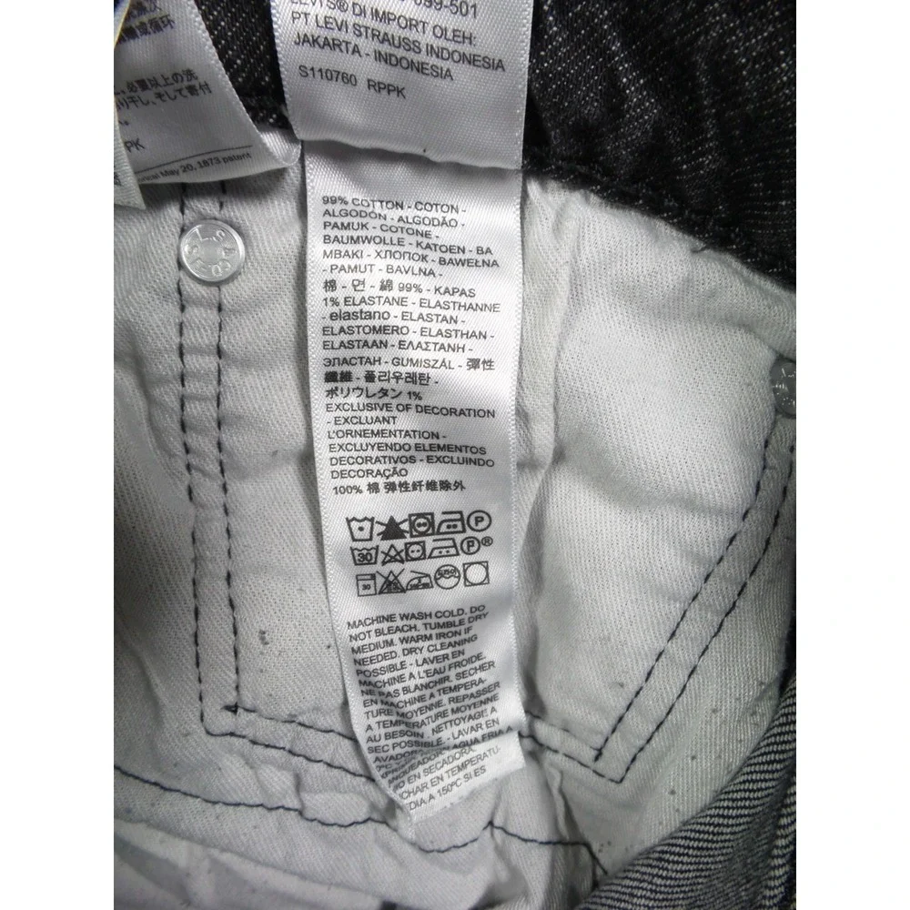 Levis levis 559