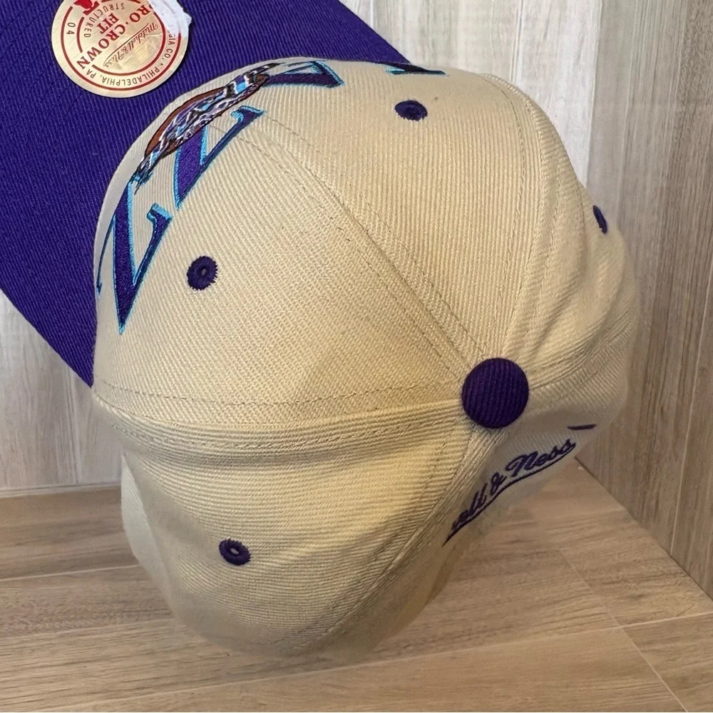 Utah Jazz Basketball Flat Bill Mitchell & Ness Men's Cream and Purple Hat
