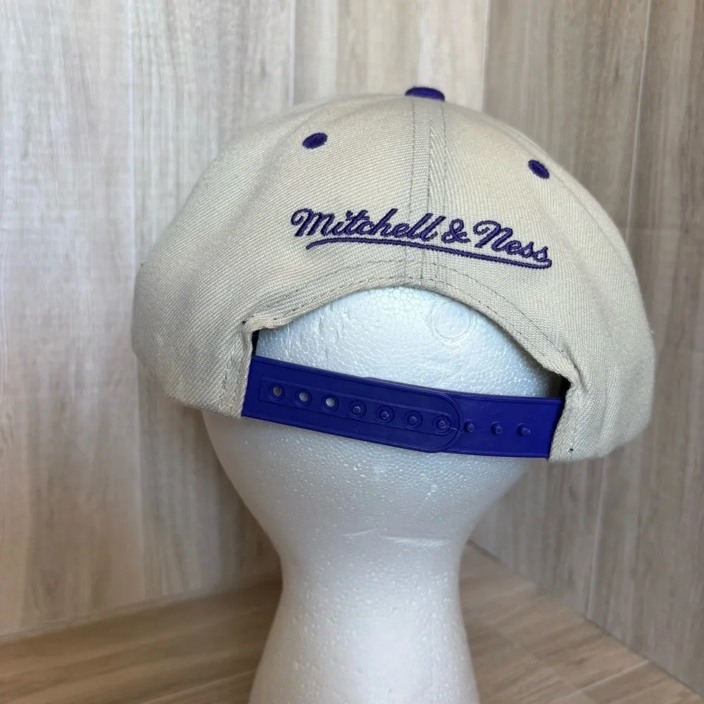 Utah Jazz Basketball Flat Bill Mitchell & Ness Men's Cream and Purple Hat