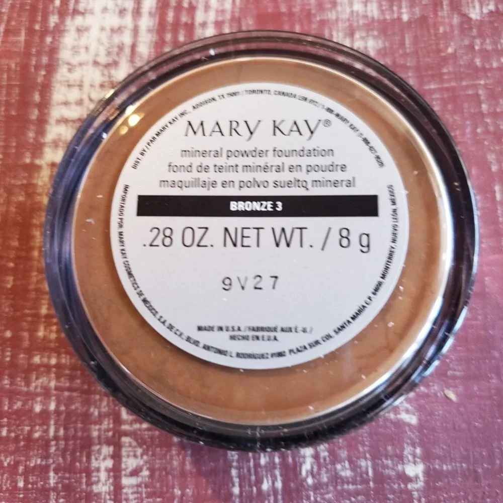 Bronze 3 Mary Kay Mineral Powder Foundation -  Hard to Find - Discontinued