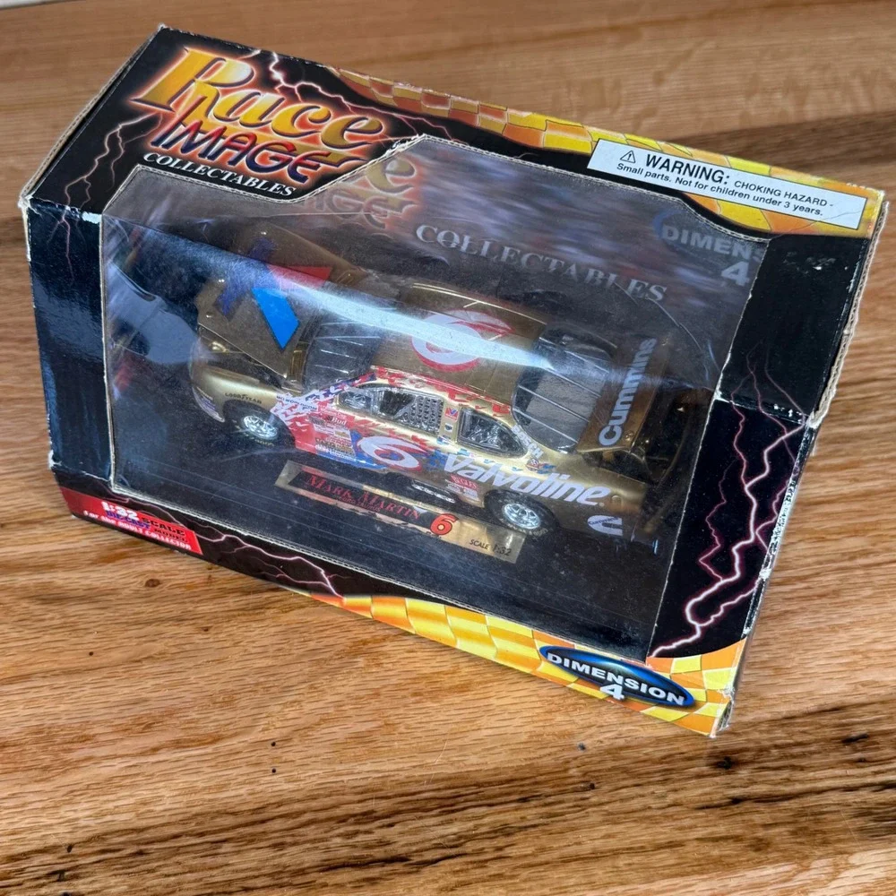 Dimension 4 keywords nascar