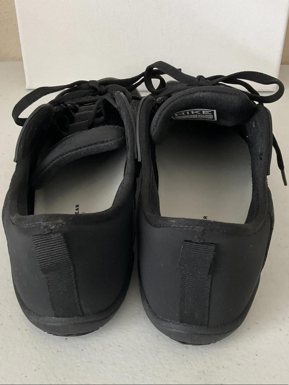 Hike Footwear hf black