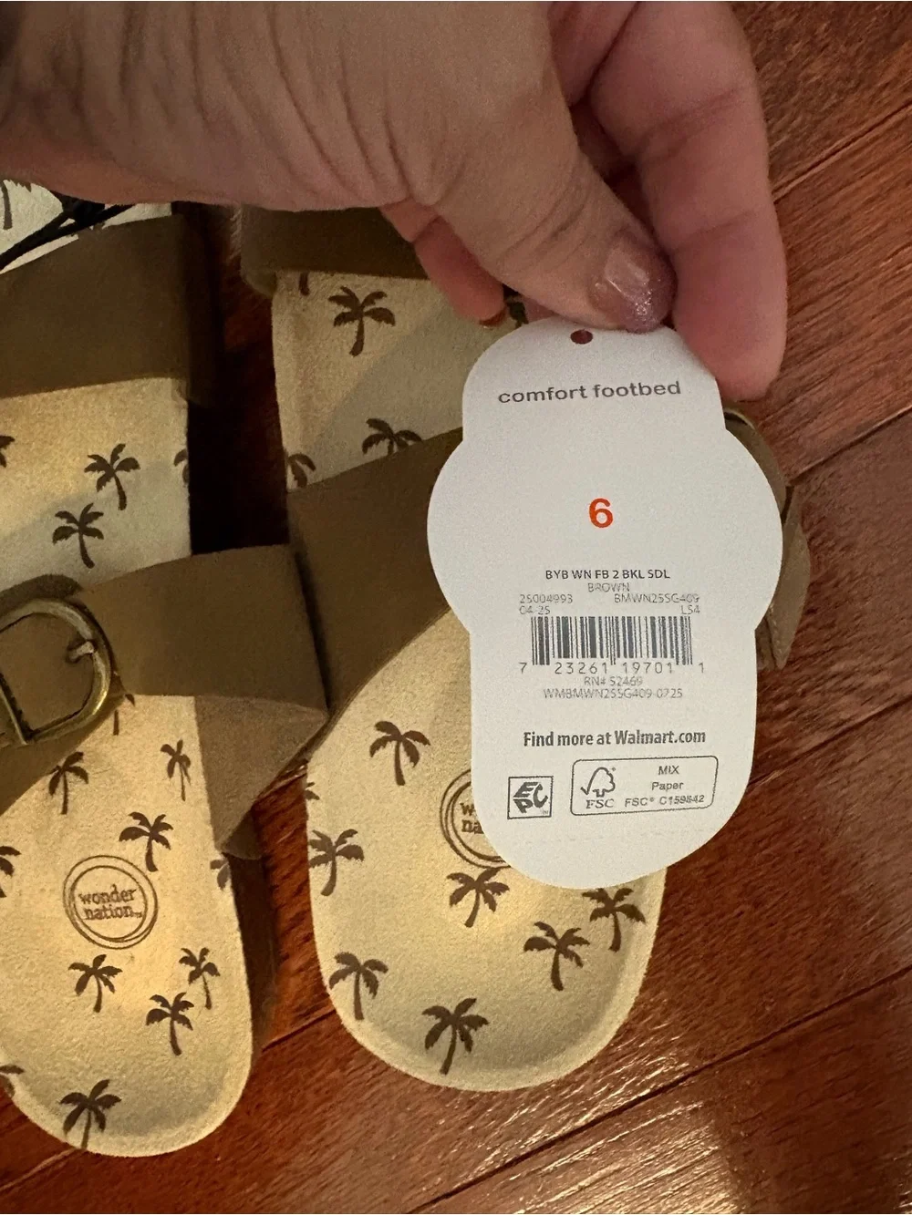 NEW Tan Palm-Print Buckle Slide Sandals with Gold Buckle size 6