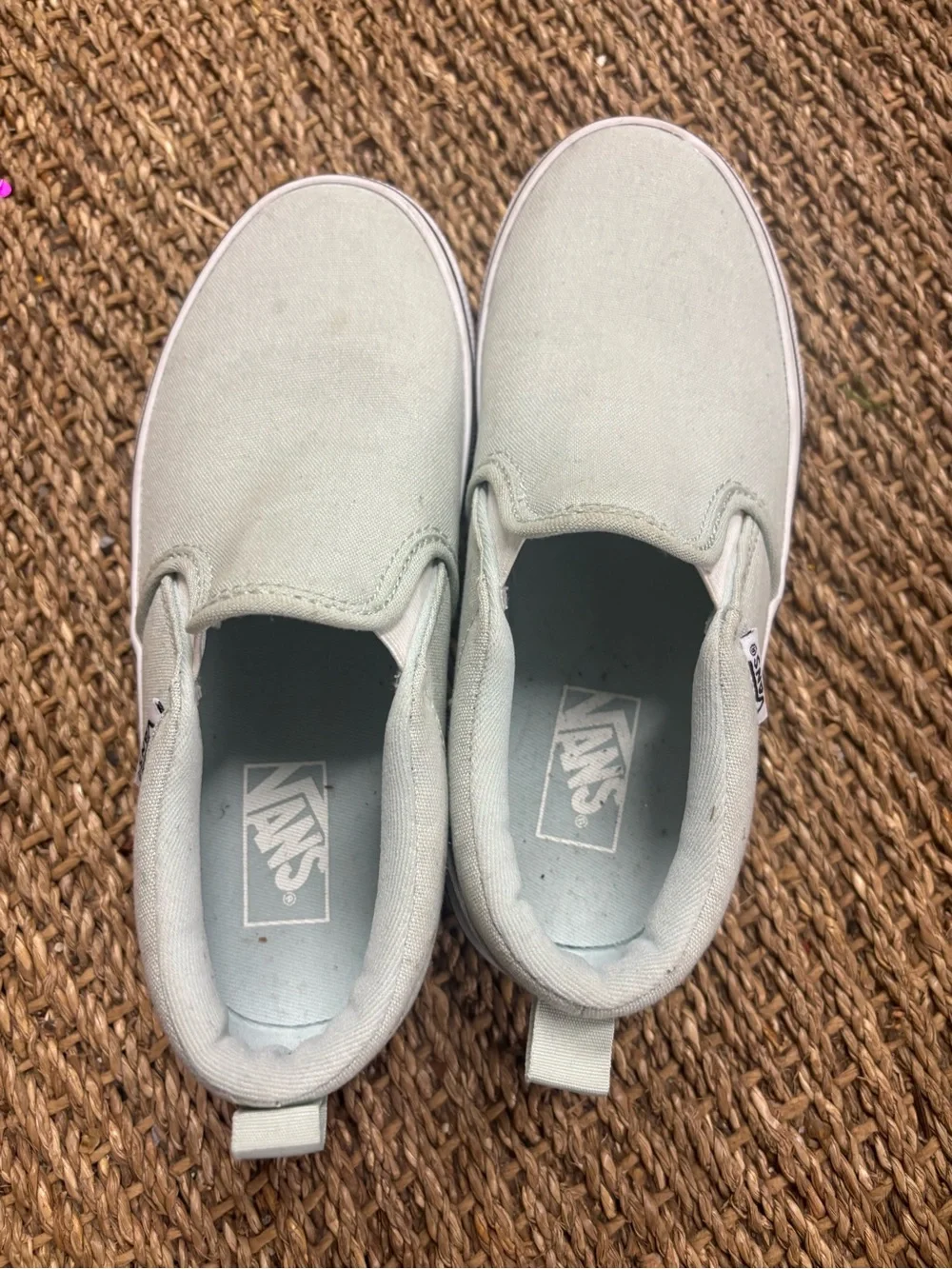 EUC Vans Kids Classic Slip-On Shoes in Mint Green Sz 2