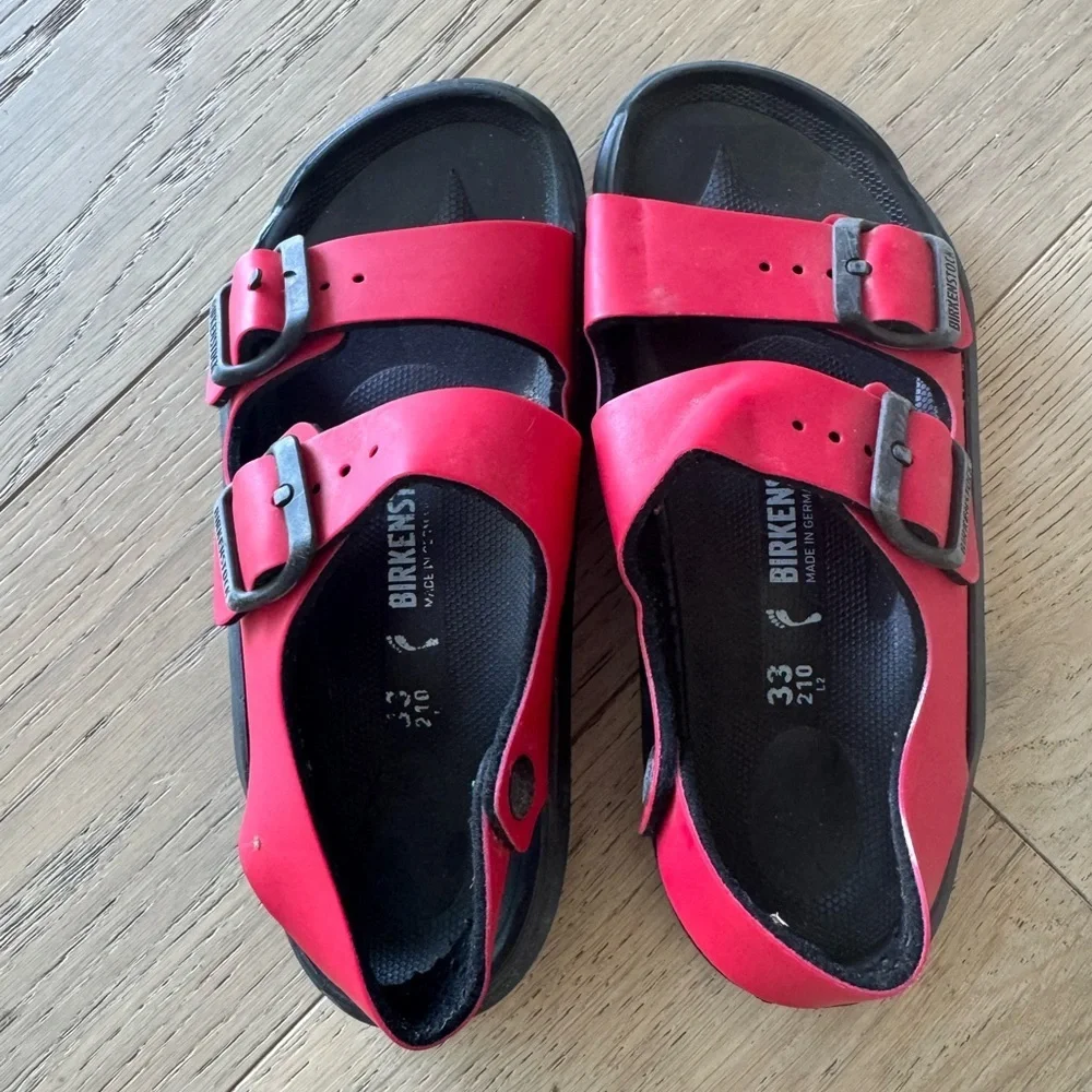Birkenstock bold red
