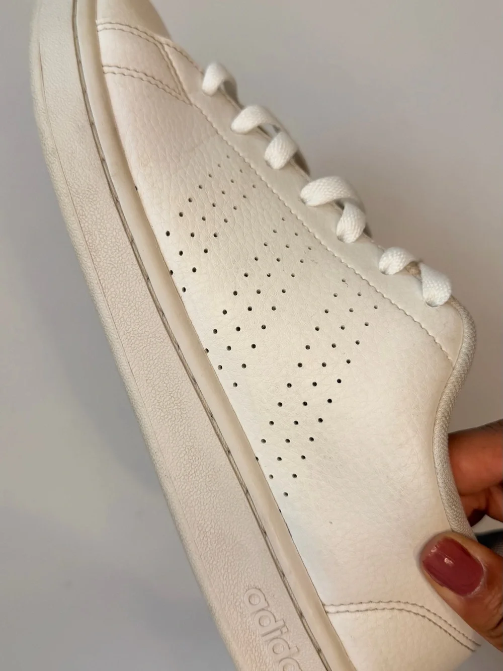 adidas Stan smith White Sneakers with gold Heel Trim sz women 10