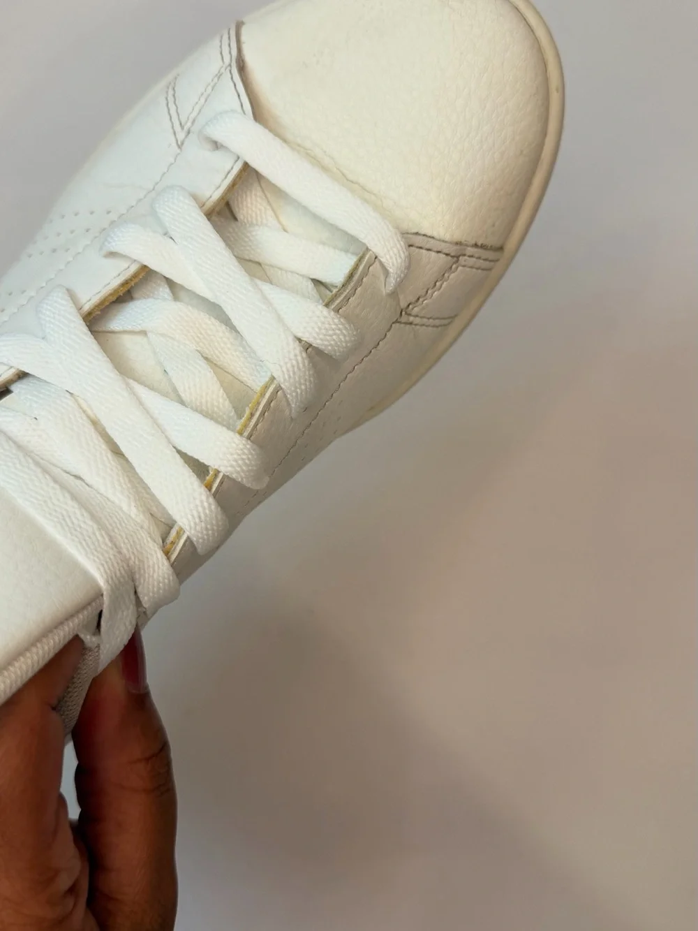 adidas Stan smith White Sneakers with gold Heel Trim sz women 10