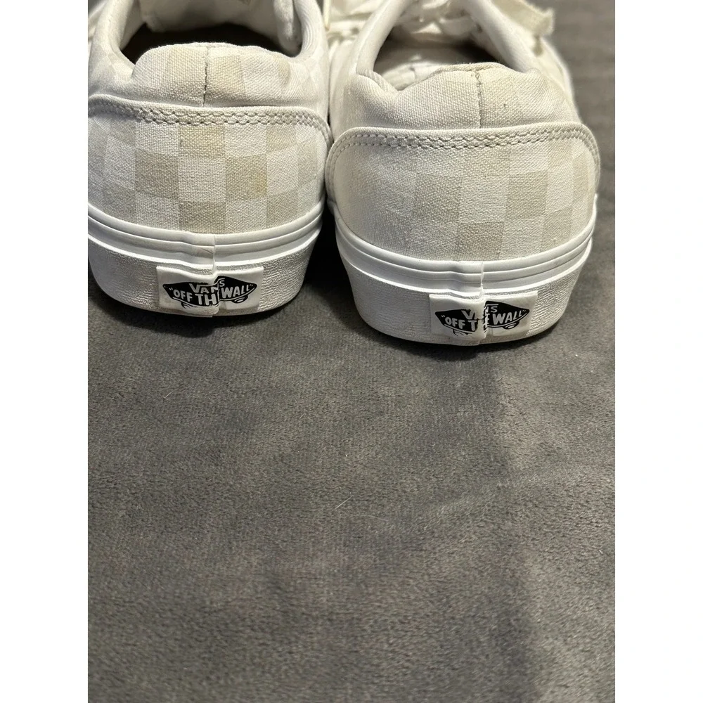 Vans subtle does wall