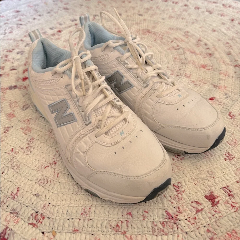 New Balance Women's White Training Running Shoes Size 9 1/2(AA), 9.5(2A)