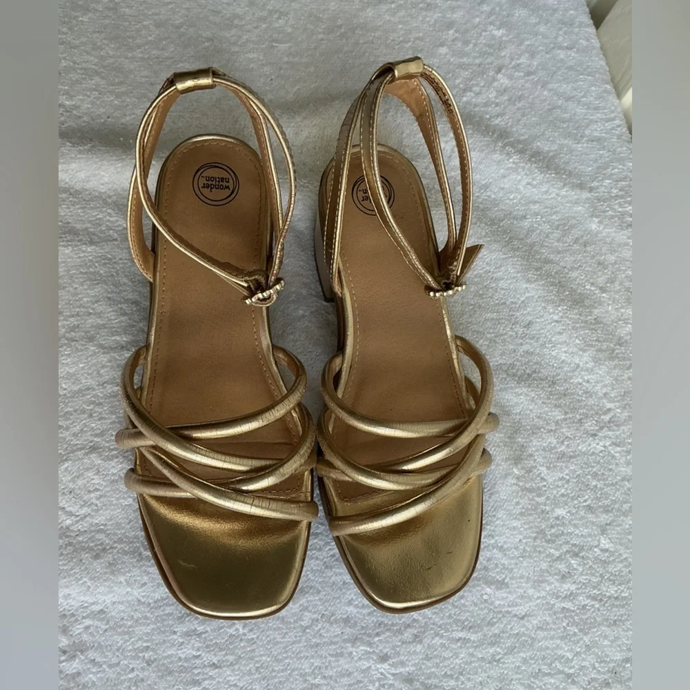 wonder nation chic gold