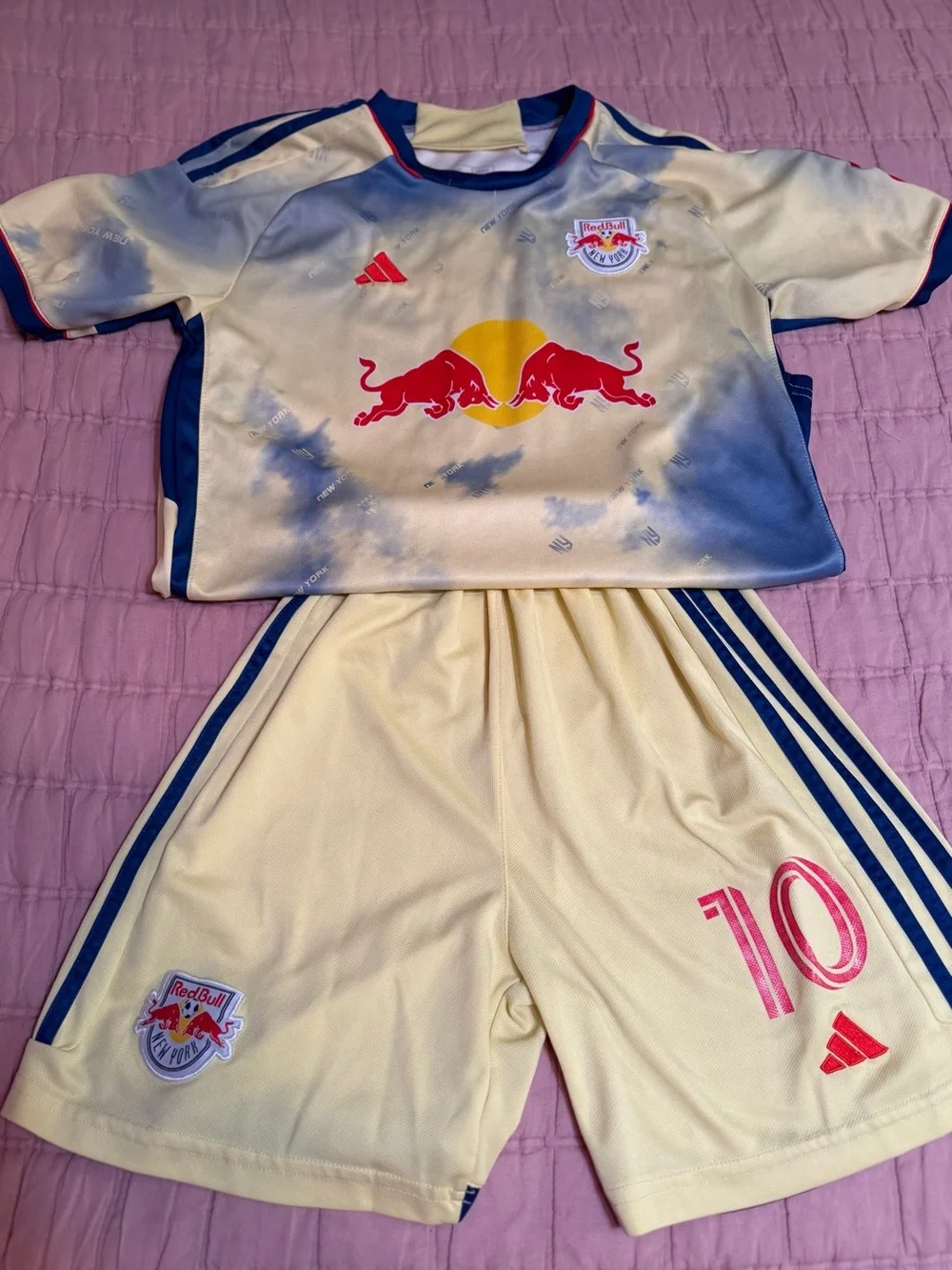 Red Bulls Youth Soccer Kit - MORGAN #10