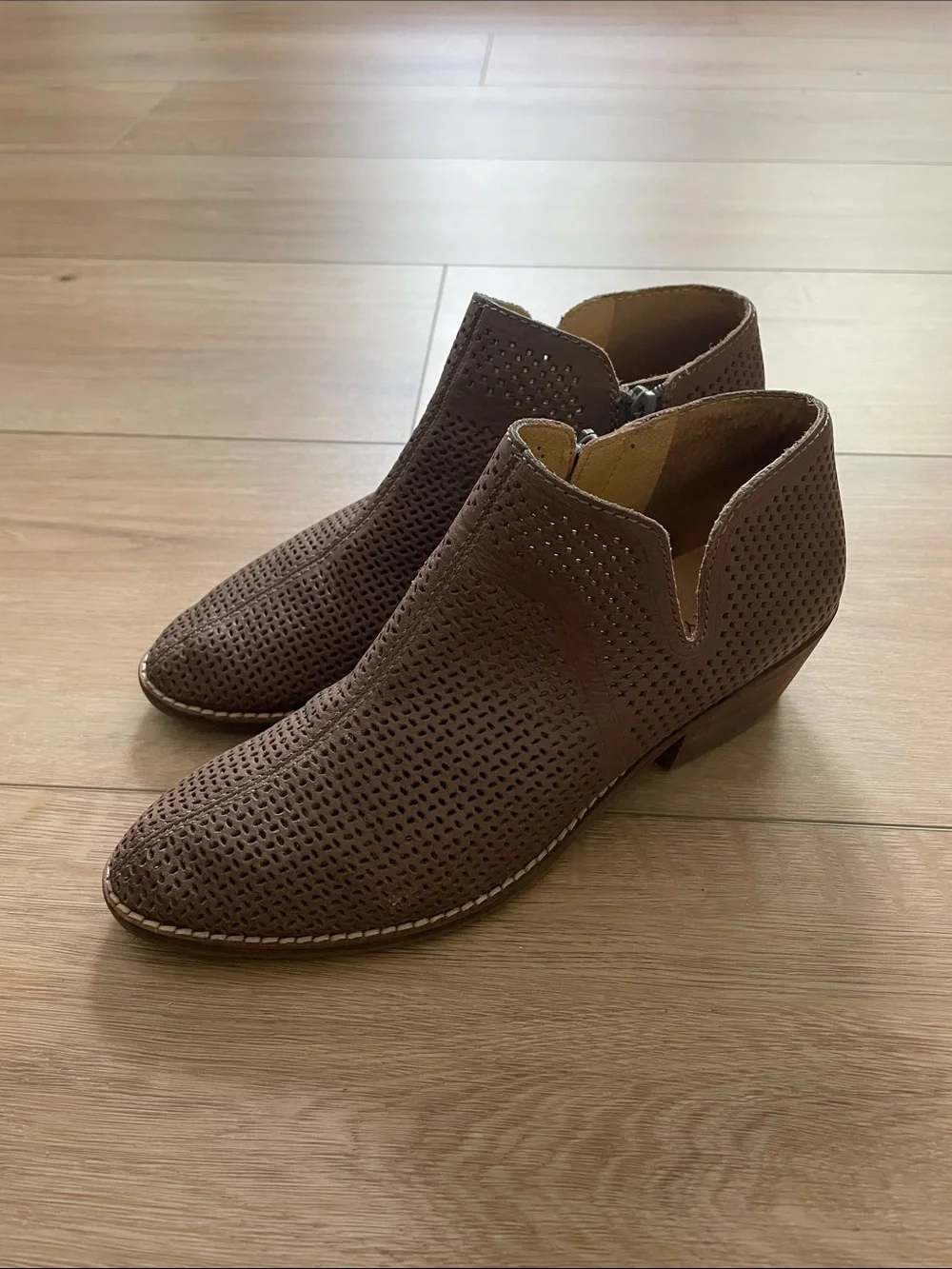 Lucky Brand brown breathable zip