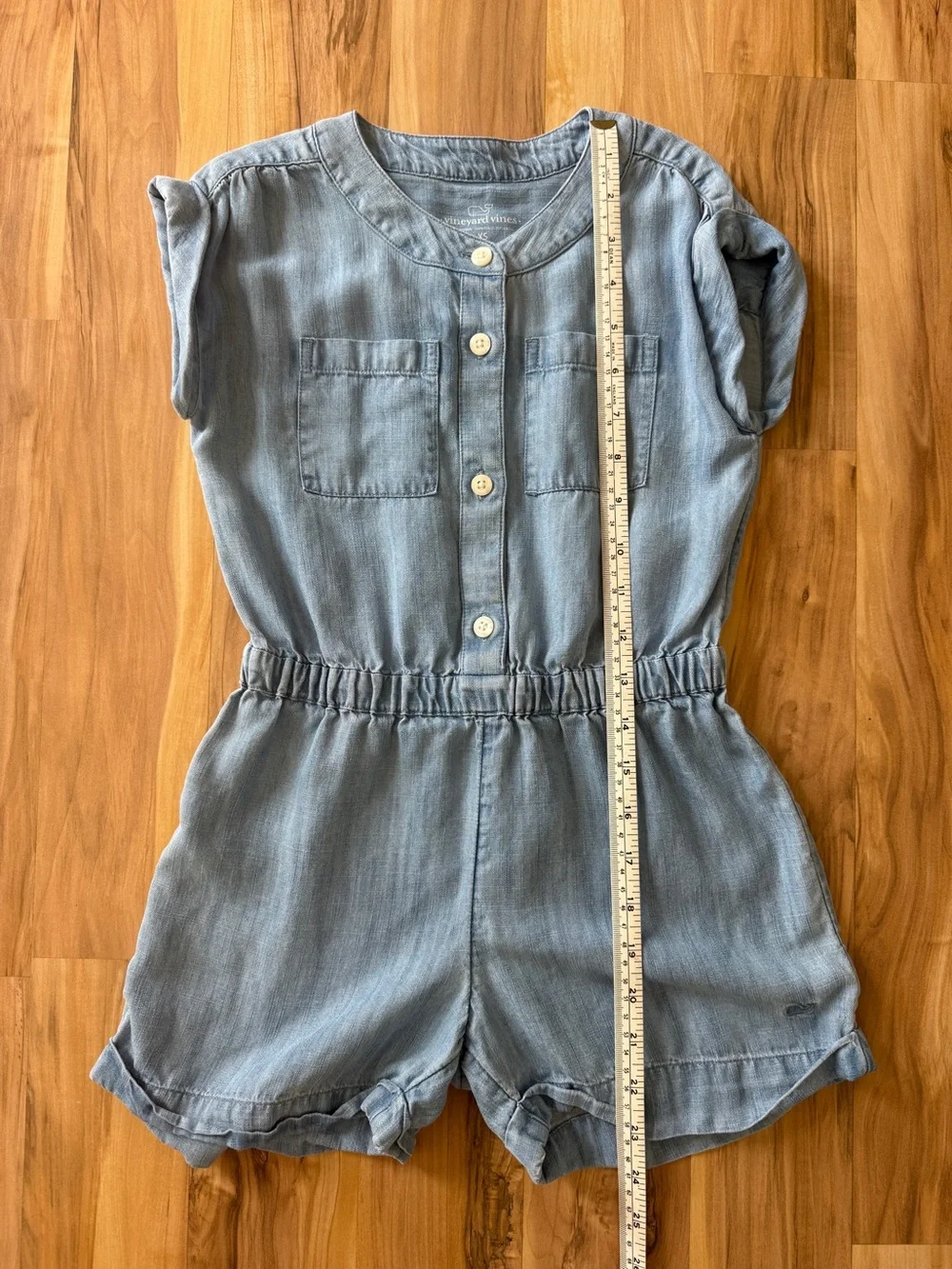 Vineyard Vines soft chambray