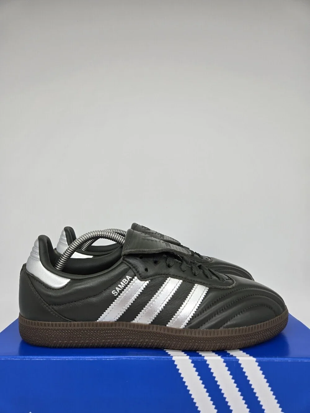 adidas Women's Samba LT JP6144 Legend Earth Silver Metallic Gum Shoes Size 7.5