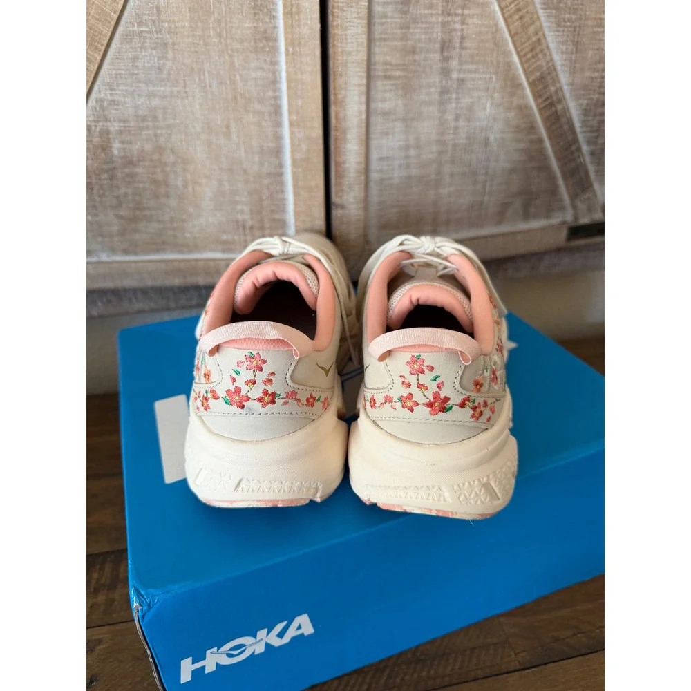 Hoka One One hoka clifton