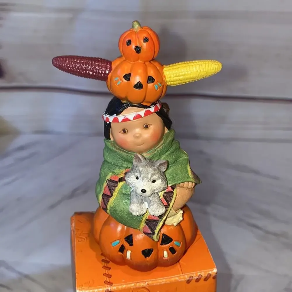Enesco friends feather