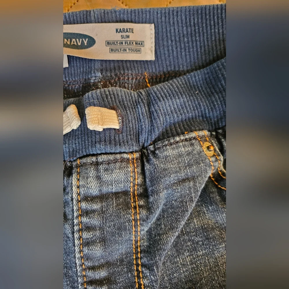 Boys size Large (10-12) denim shorts, Old Navy karate slim