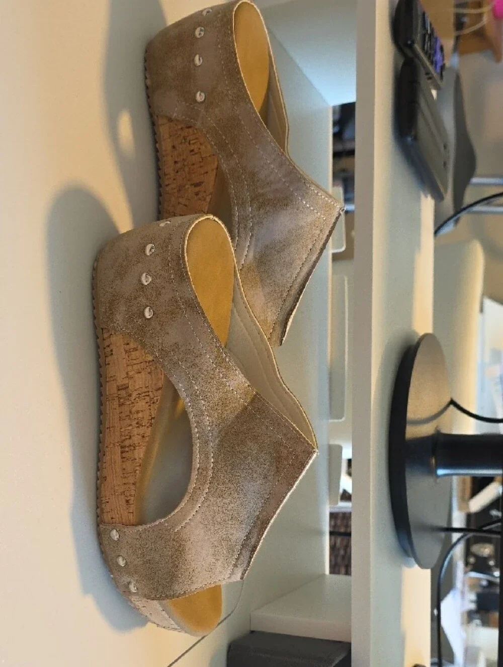 N/A comfortable women